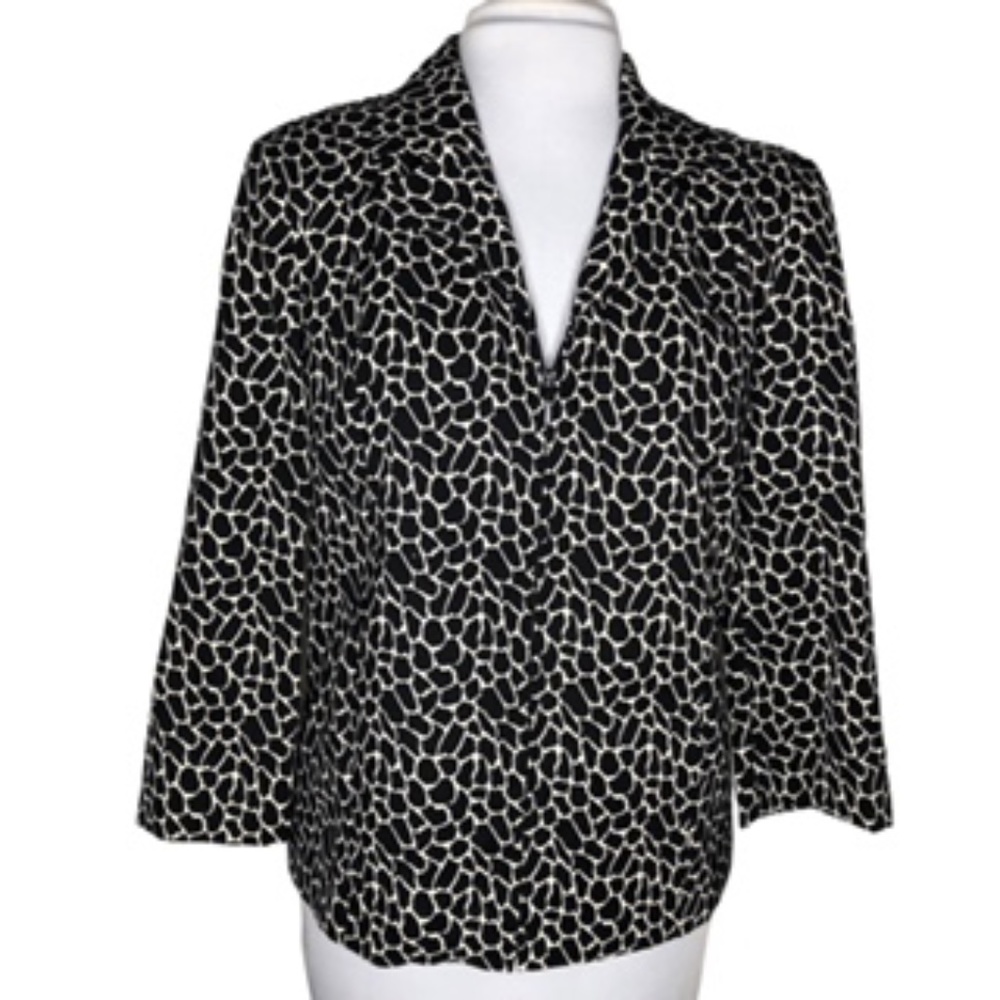 Molly & Maxx Full Zip Side Slit Pocket Fully Lined 3/4 Sleeve Jacket Size L